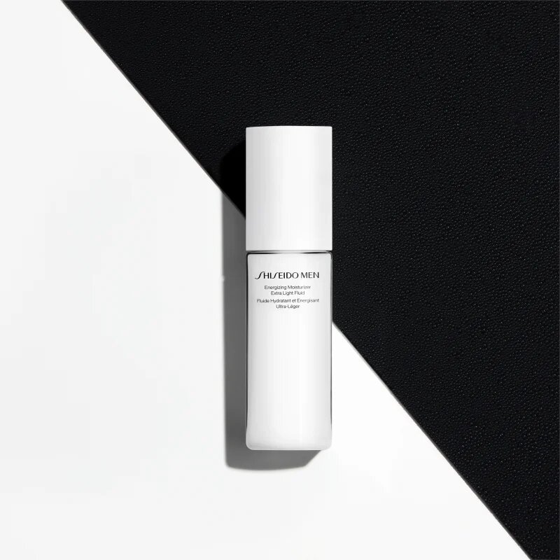 Shiseido Men Energizing Moisturizing Extra Light Fluid флуид с регенериращ ефект за мъже 100 мл.