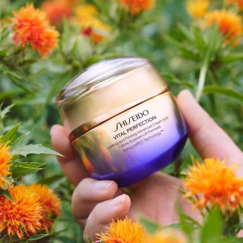 Shiseido Vital Perfection Uplifting and Firming Advanced Cream Soft лек стягащ крем дневен и нощен резервен пълнител 50 мл.