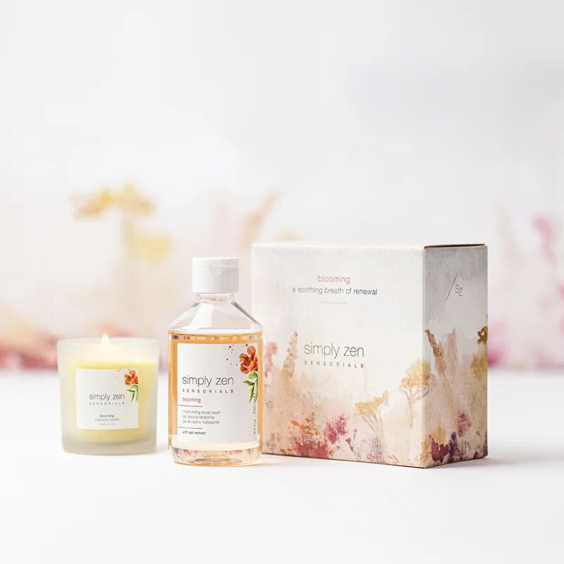 Simply Zen Sensorials Blooming Fragrance Candle ароматна свещ 120 гр.