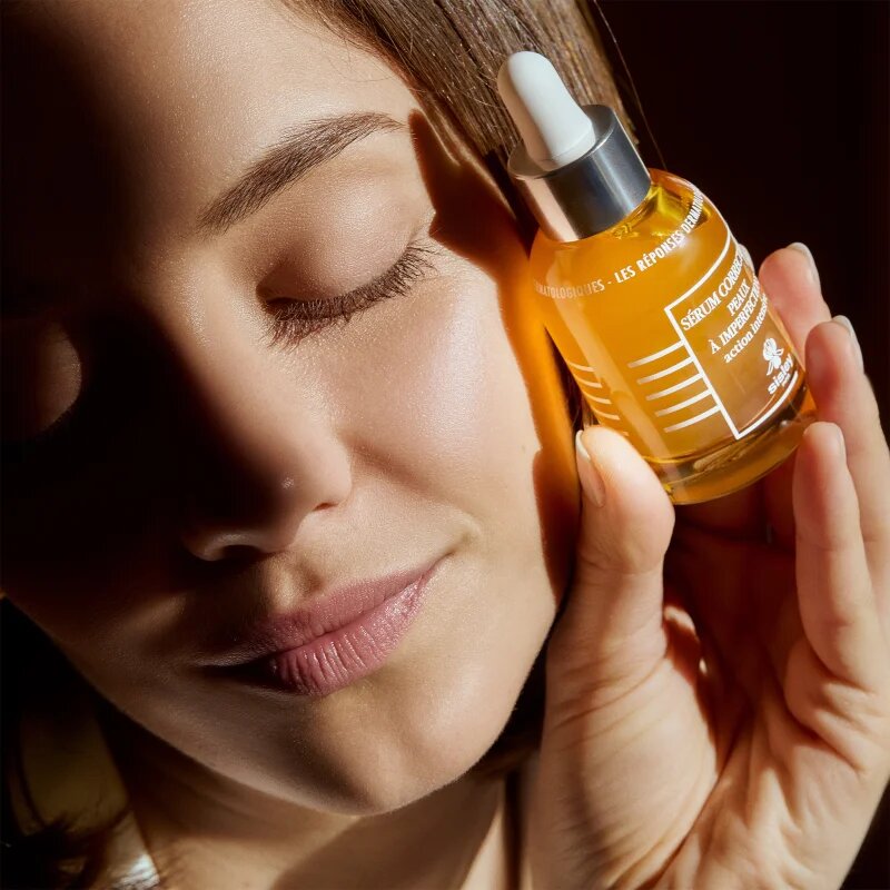 Sisley Corrective Serum for Blemish Prone Skin Коригиращ серум против несъвършенства на кожата 30 мл.