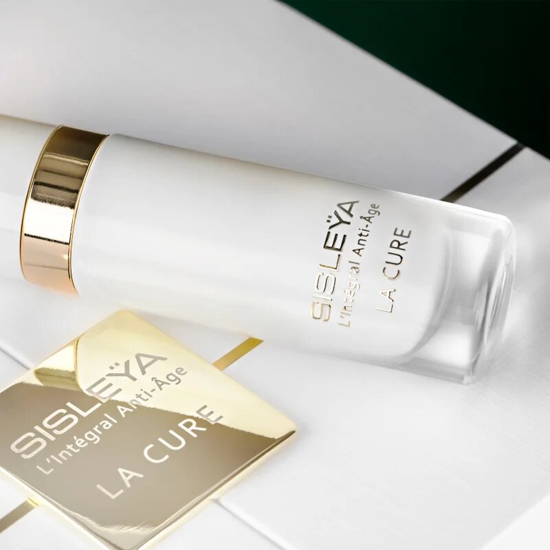 Sisley L'Integral Anti-Age La Cure Set 4-седмична интензивна терапия за младежки вид 4x10 мл.
