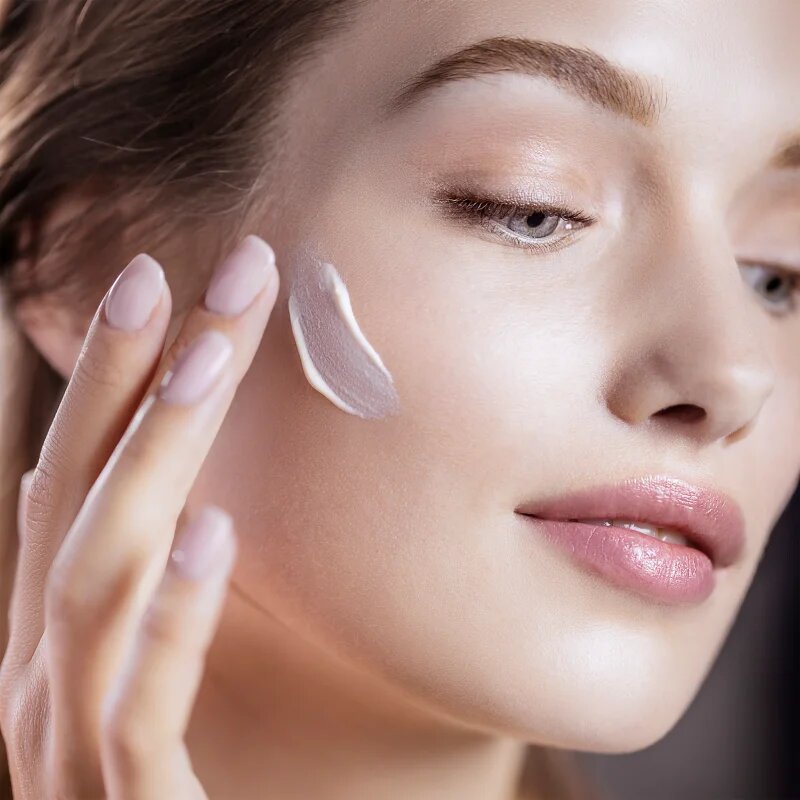 Sisley Phyto-Blanc Le Soin защитен хидратиращ крем с ревитализиращ ефект SPF 50+ PA+++ 40 мл.