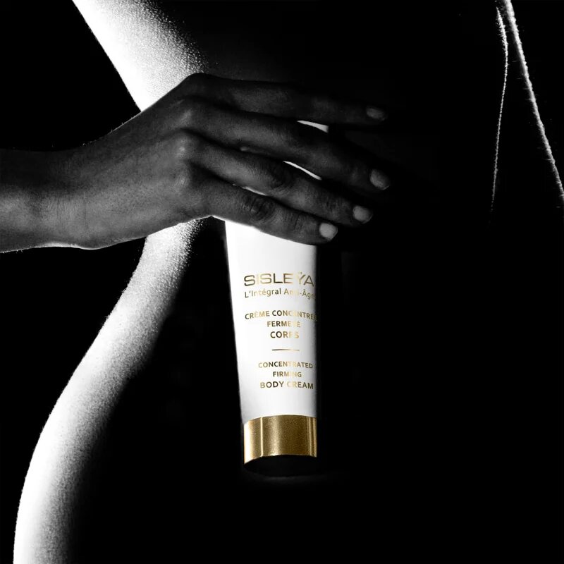 Sisley Sisleÿa L'Integral Anti-Age Concentrated Firming Body Cream стягащ крем за тяло против стареене на кожата 150 мл.