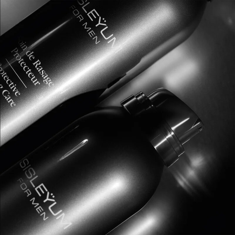 Sisley Sisleÿum Protective Shaving Care пяна за бръснене с успокояващ ефект за мъже 150 мл.
