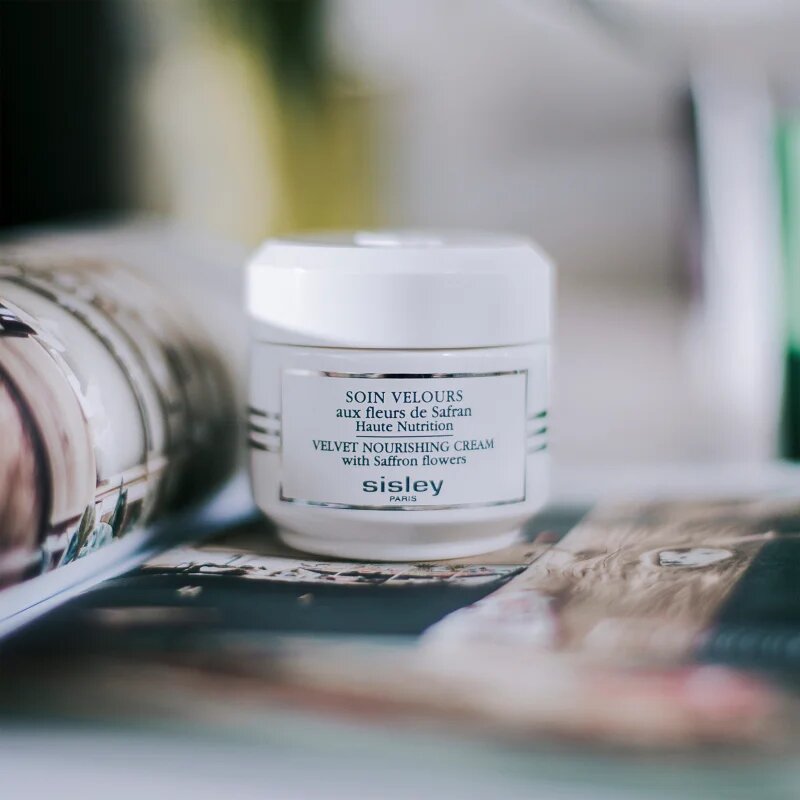Sisley Velvet Nourishing Cream with Saffron Flowers хидратиращ крем за суха до чувствителна кожа 50 мл.