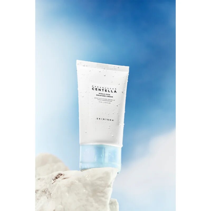 SKIN1004 Madagascar Centella Hyalu-Cica Moisture Cream дълбоко хидратиращ крем в дълбочина за успокояване на кожата 75 мл.