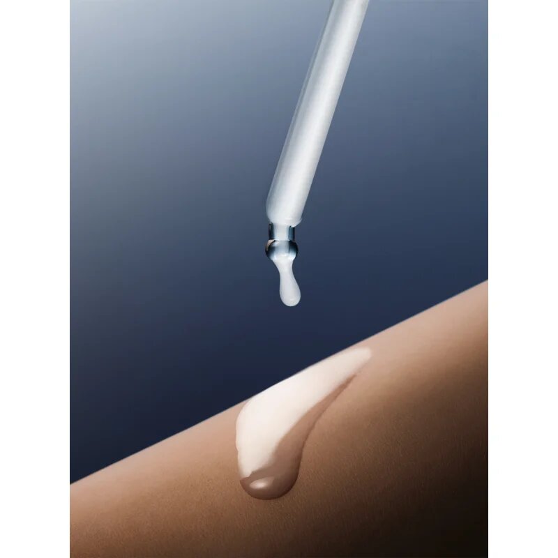 SKIN1004 Madagascar Centella Hyalu-Teca Plumping Ampoule интезивен хидратиращ серум против стареене и за стягане на кожата 50 мл.