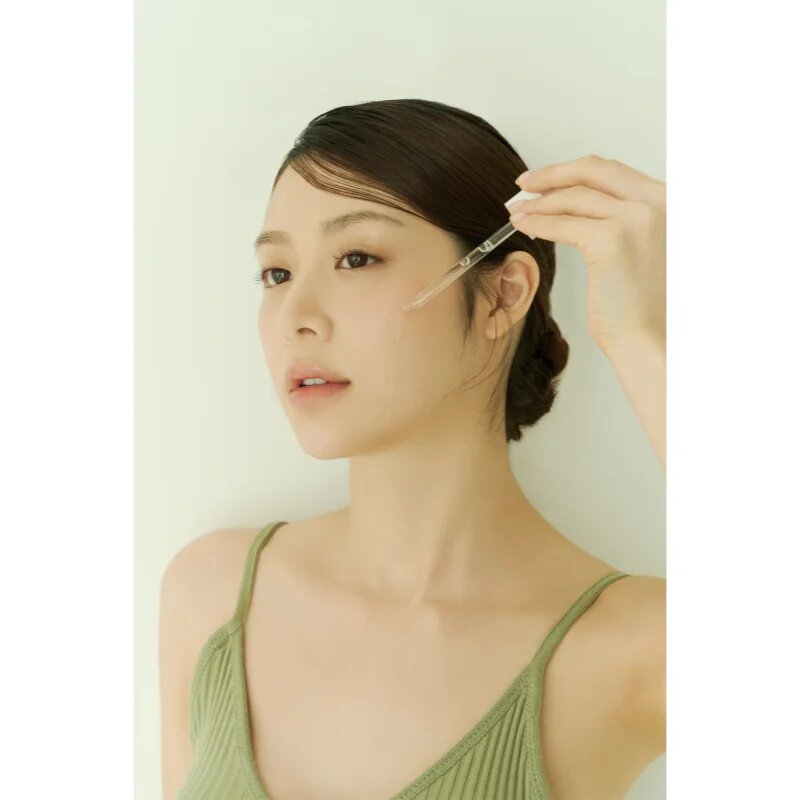 SKIN1004 Madagascar Centella Tea-Trica Relief Ampoule успокояващ серум за лице за проблемна кожа акне 30 мл.