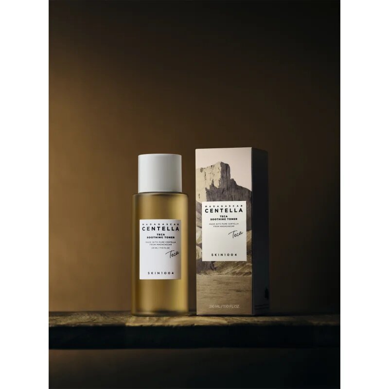 SKIN1004 Madagascar Centella Teca Soothing Toner нежен ексфолиращ тоник с успокояващ ефект 210 мл.