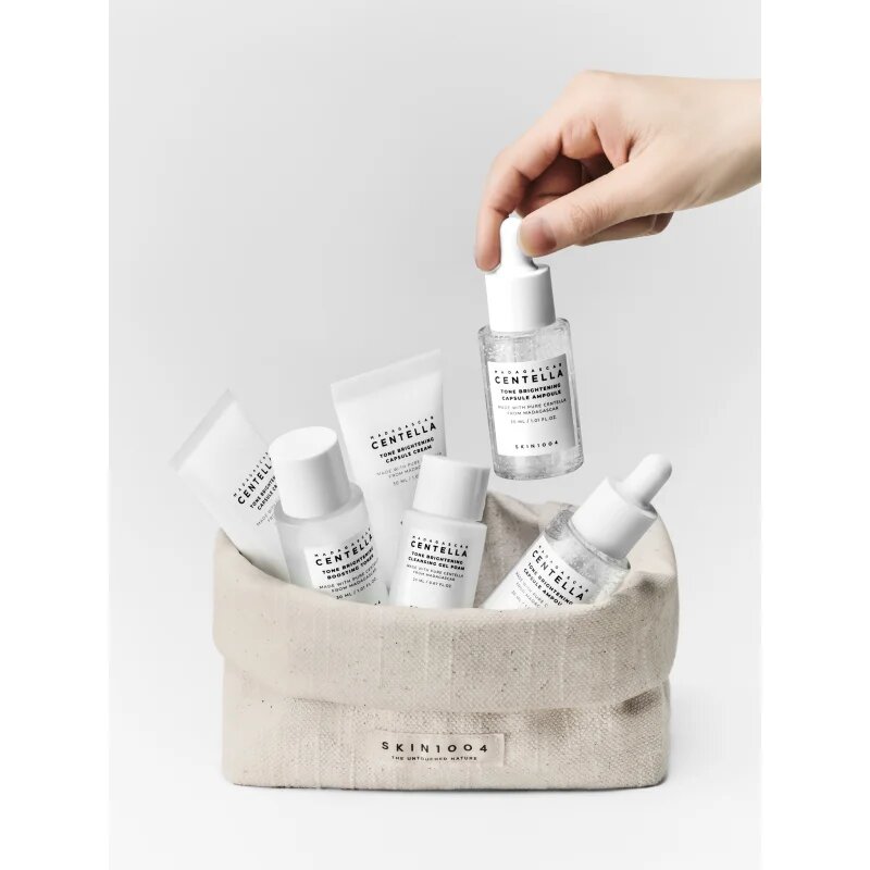 SKIN1004 Madagascar Centella Tone Brightening Travel Kit комплект за пътуване за озаряване на лицето