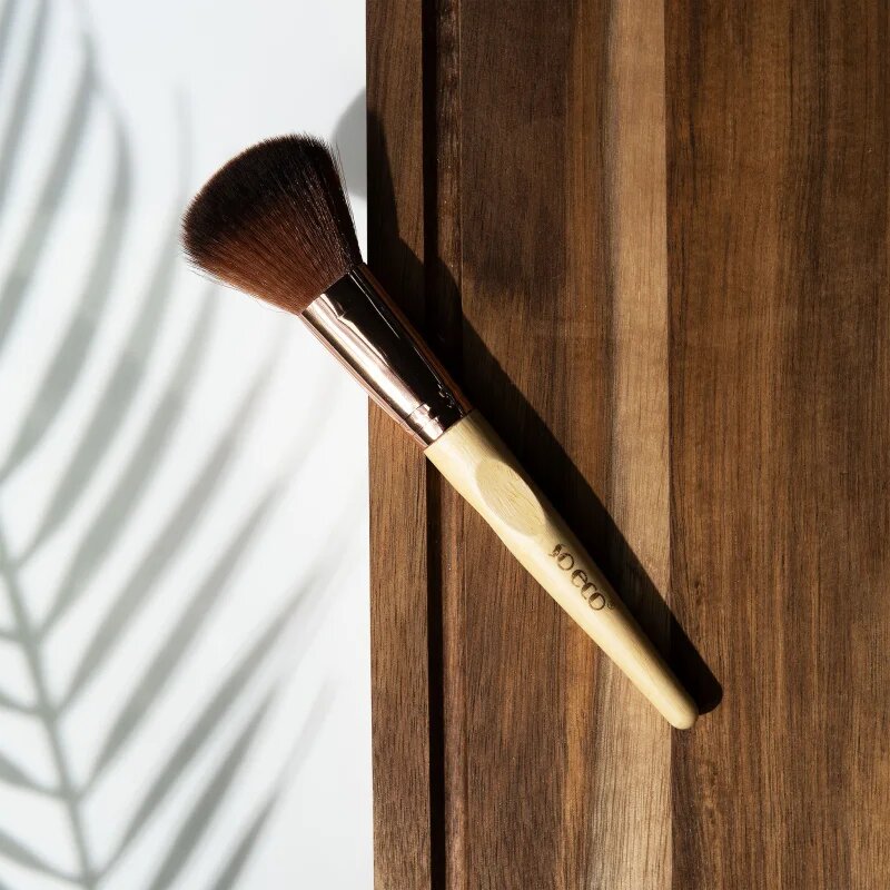 So Eco Blush Brush четка за лице с хипоалергенни влакна 1 бр.
