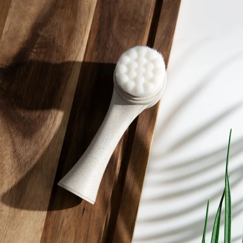 So Eco Facial Cleansing Brush двустранна почистваща четка за лице с дръжка подлежаща на компостиране 1 бр.