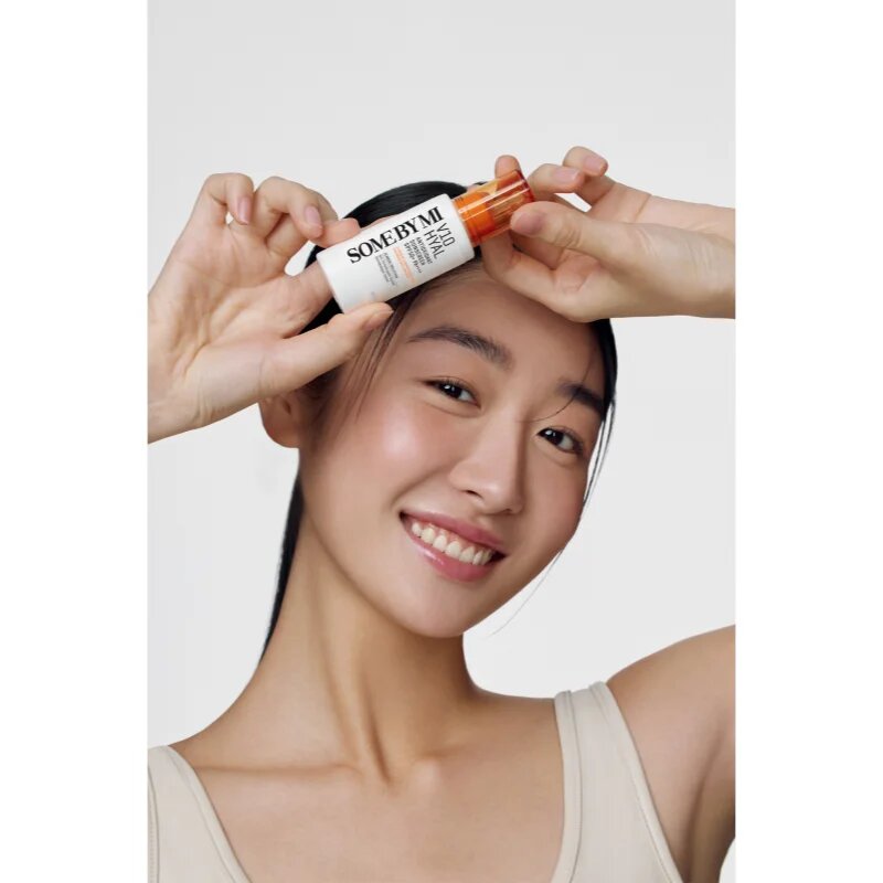 Some By Mi V10 Hyal Antioxidant Sunscreen интензивен успокояващ и защитен крем SPF 50+ 40 мл.