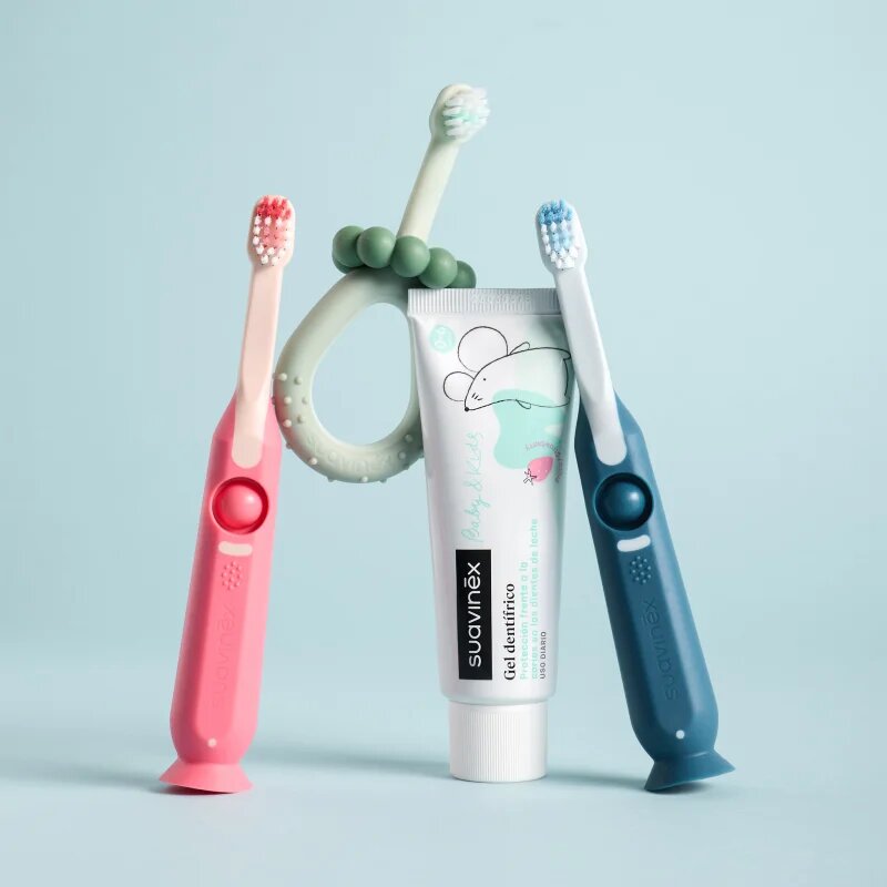 Suavinex Baby Training Toothbrush четка за зъби за деца 0-2 y Pink 1 бр.