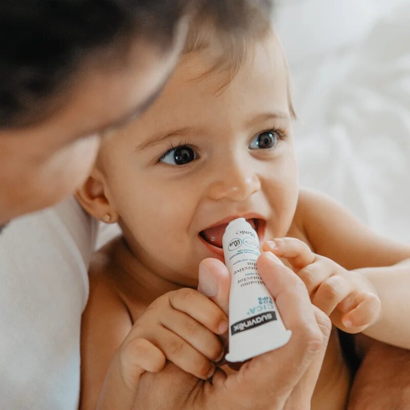 Suavinex CICA Protective Balm защитен балсам за устни 15 мл.