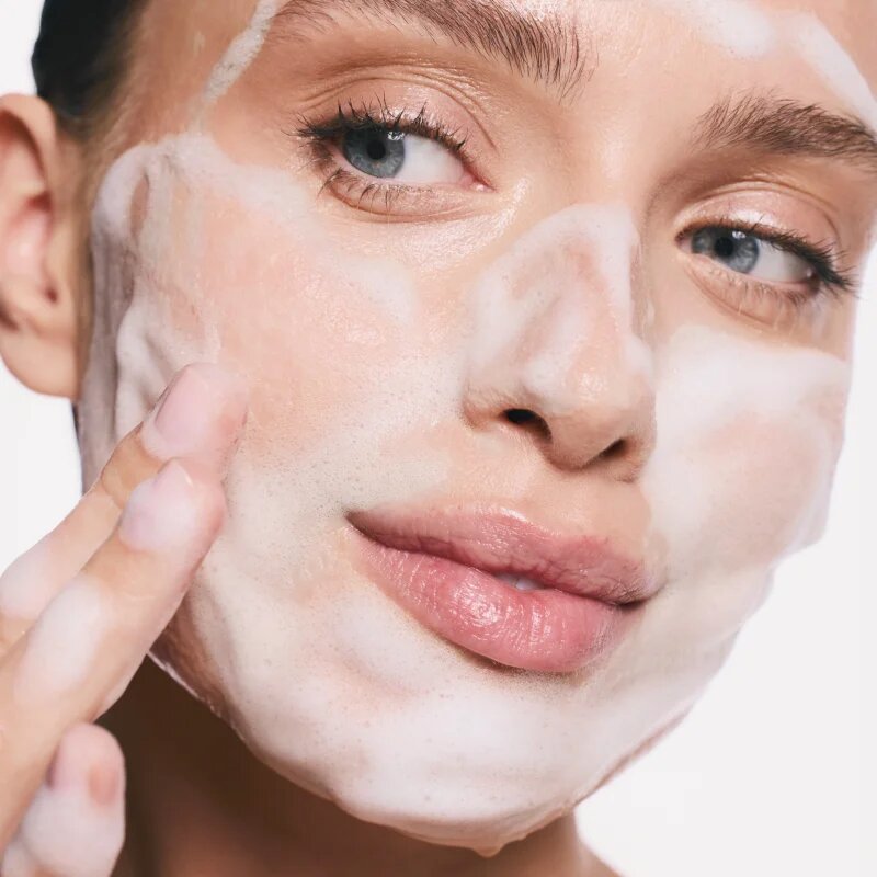 SUNEWMED+ Active Foaming Cleanser Face and Eye Makeup Removal пяна за почистване и премахване на грим с витамин С 40 мл.