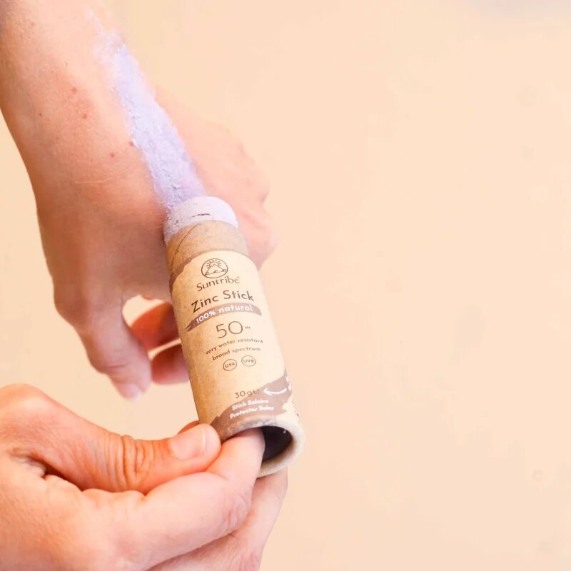 Suntribe Sports Zinc Stick минерална защитна пръчица за чувствителни места SPF 50 Cocoa Tint 30 гр.