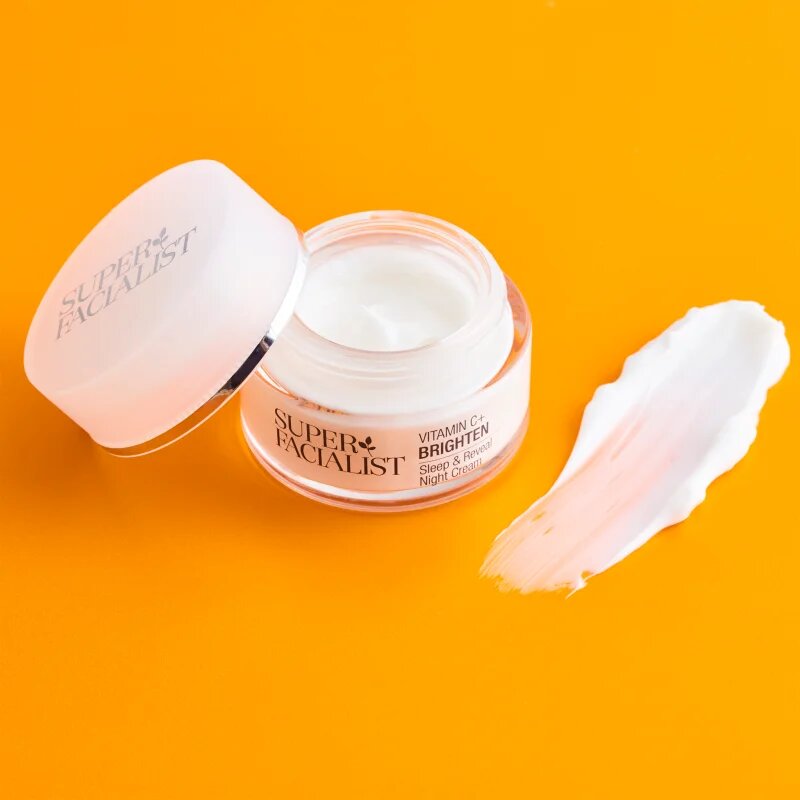 Super Facialist Vitamin C+ Brighten озаряващ нощен крем 50 мл.