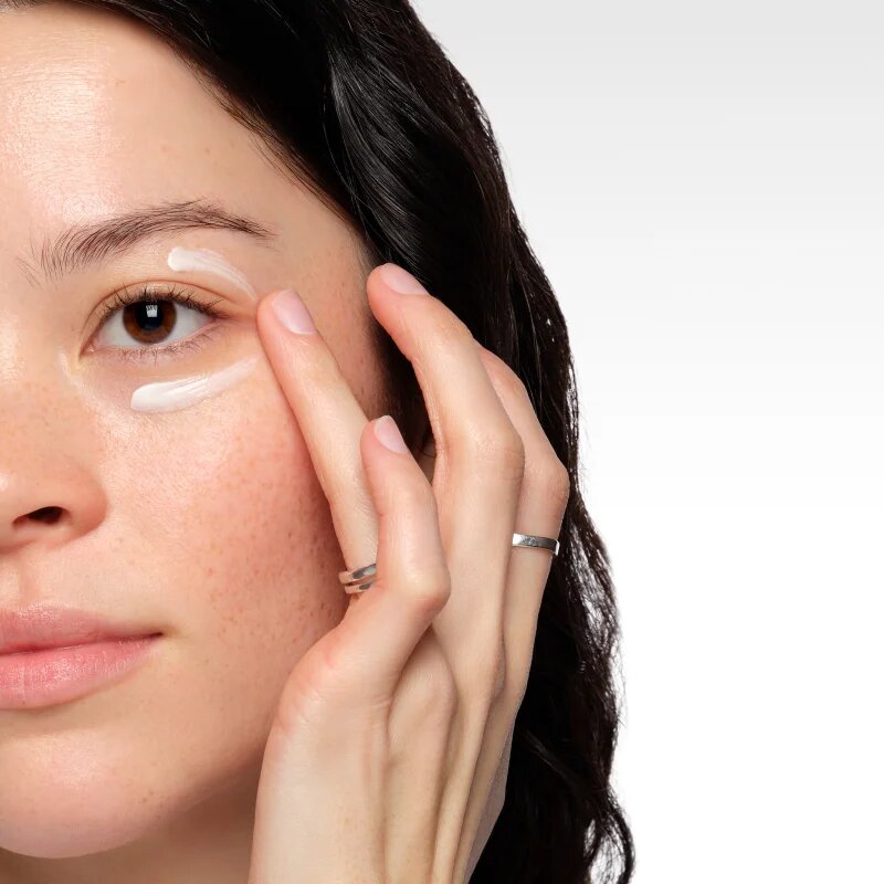 The Ordinary Lacto-PDRN* 4% + B9 Eye Cream изглаждащ околоочен крем против бръчки за околоочния контур 15 мл.