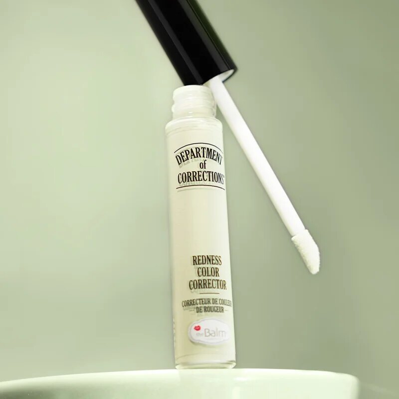 theBalm Department of Corrections Redness Color Corrector озаряващ СС крем против зачервяване на кожата 7.2 мл.