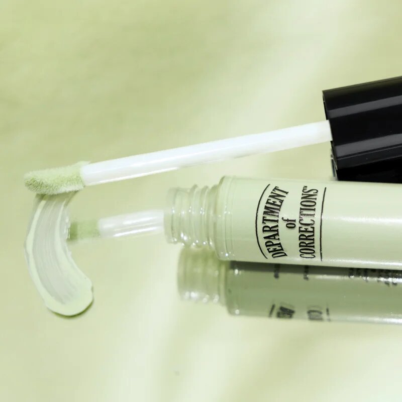 theBalm Department of Corrections Redness Color Corrector озаряващ СС крем против зачервяване на кожата 7.2 мл.