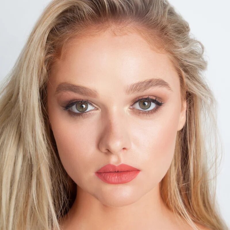 theBalm Meet Matt(e) Hughes Long Lasting Liquid Lipstick дълготрайно течно червило цвят Honest 7.4 мл.