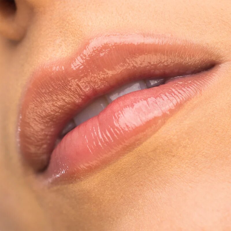 theBalm Plump Your Pucker Lip Gloss блясък за устни за по-голям обем цвят Buck-a-Roo 2.7 мл.