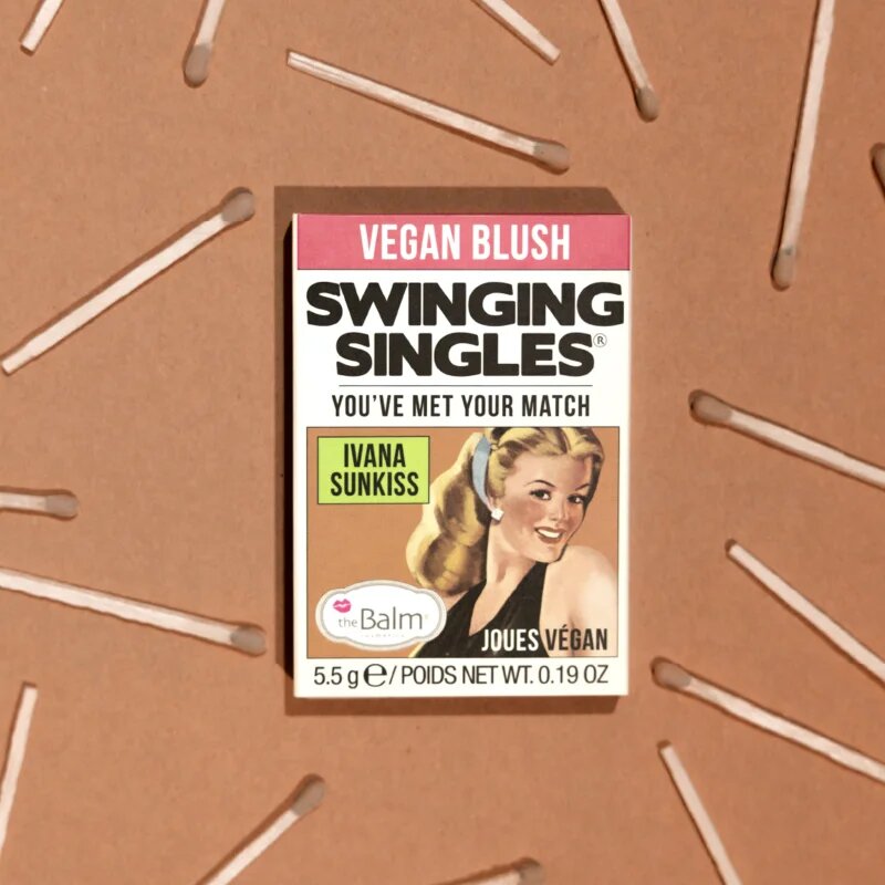 theBalm Swinging Singles Blush компактен руж цвят Ivana Sunkiss 5.5 гр.