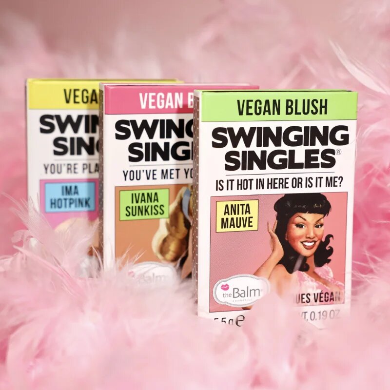 theBalm Swinging Singles Blush компактен руж цвят Ivana Sunkiss 5.5 гр.