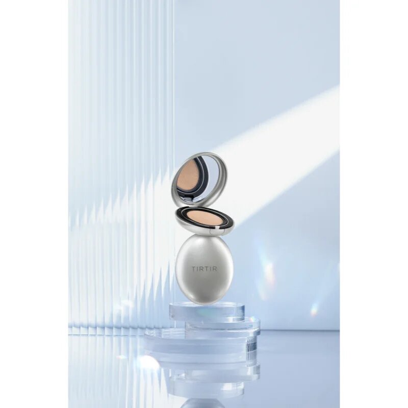 TIRTIR Mask Fit Aura Cushion хидратиращ фон дьо тен в гъба за озаряване на лицето цвят 23N Sand 18 гр.