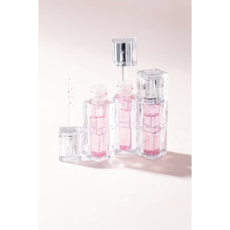 TIRTIR Waterism Lip Plumper хидратиращ блясък за устни с увеличаващ ефект цвят Natural Sparkling 3.3 гр.