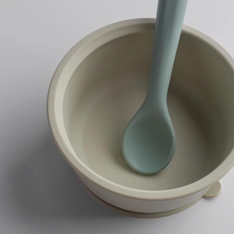 Tommee Tippee EasiStick™ Silicone Bowl & Spoon силиконова купичка с вендуза 4m+ Green 1 бр.
