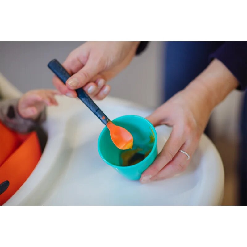 Tommee Tippee Heat Sense лъжичка със сензор за топлина 4m+ 4 бр.