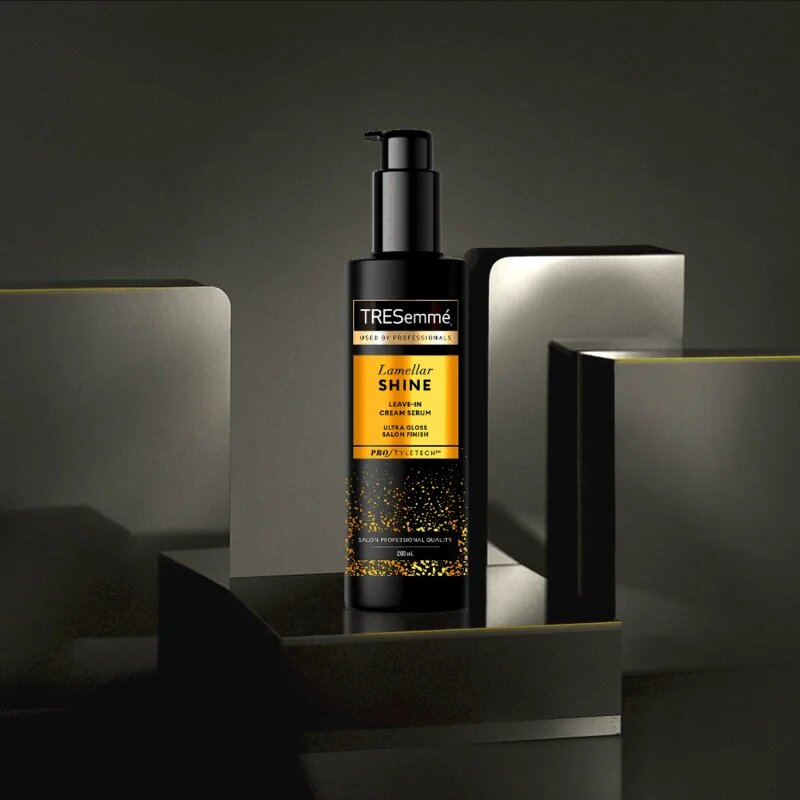 TRESemmé Lamellar Shine кремообразен серум за блясък и мекота на косата 200 мл.