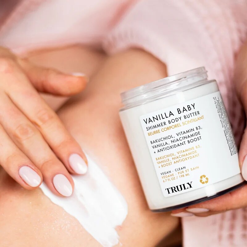 Truly Vanilla Baby интензивно хидратиращо масло за тяло перлен блясък 198 мл.