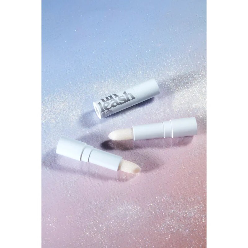 Unleashia Glacier Vegan Lip Balm хидратиращ балсам за устни с блясък цвят No.1 Snow Frost 3.3 гр.
