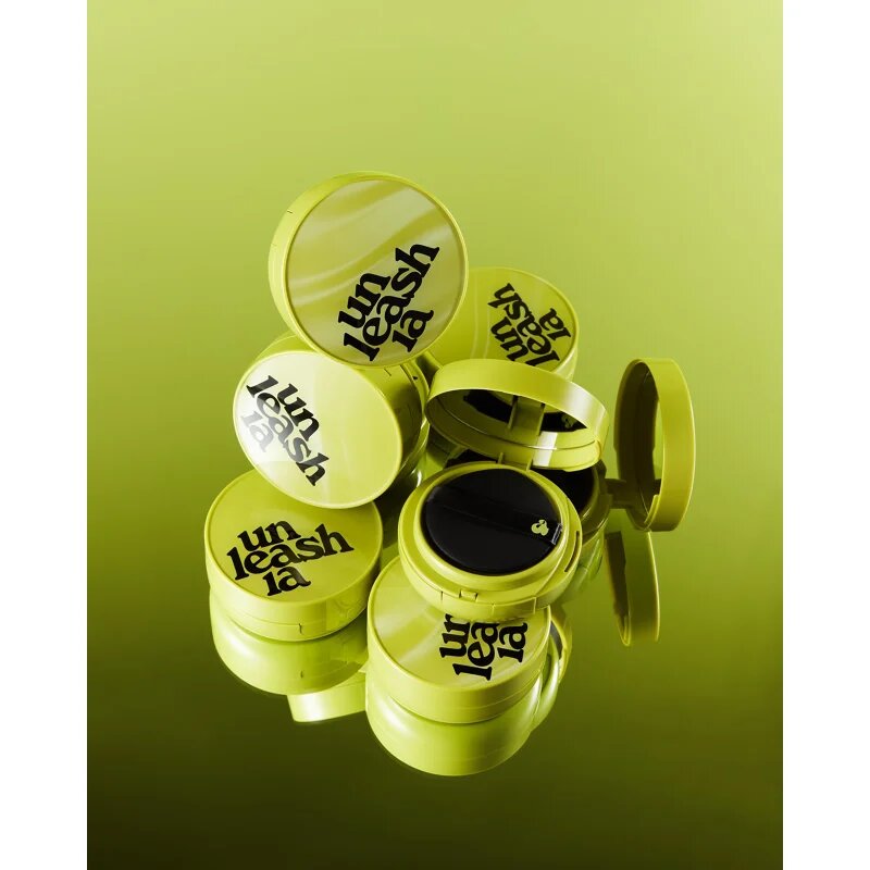 Unleashia Satin Wear Healthy Green Cushion дълготраен грим в гъбичка SPF 30 цвят 18C Seashell 15 гр.
