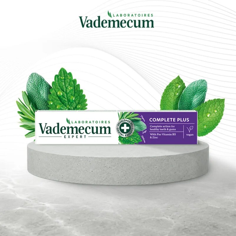 Vademecum Expert Complete подсилваща паста за зъби 75 мл.