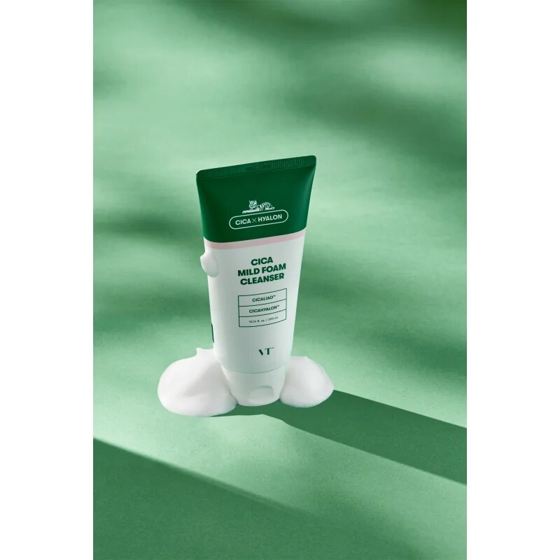 VT Cosmetics Cica Mild Foam Cleanser нежна почистваща пяна с успокояващ ефект 300 мл.