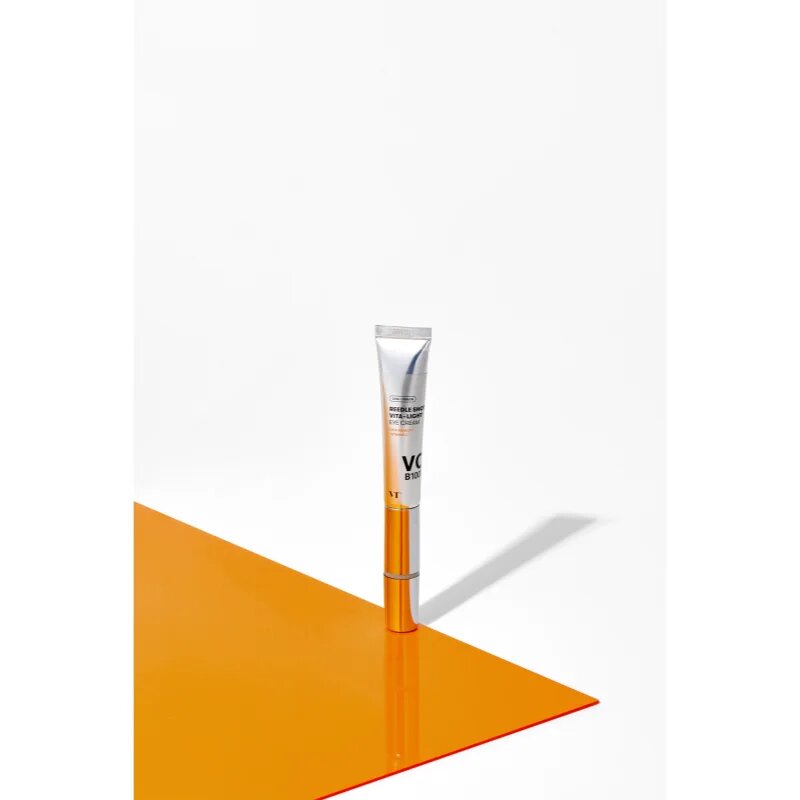 VT Cosmetics Reedle Shot Vita-Light Eyecream детоксикиращ и озаряващ крем за околоочната зона с витамин С 15 мл.