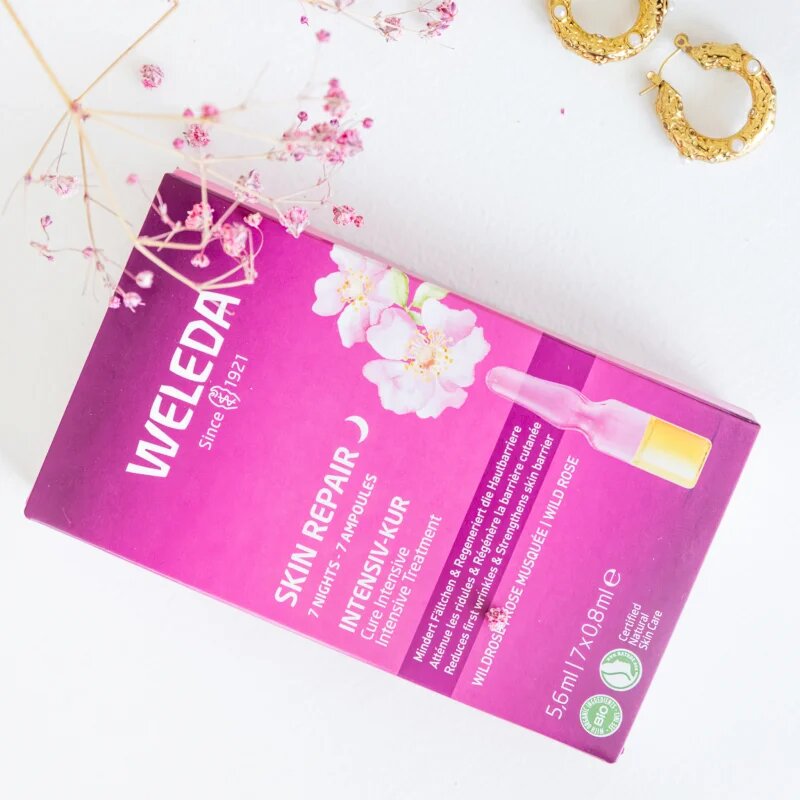 Weleda Wild Rose Renewal Ritual подаръчен комплект за първи бръчки