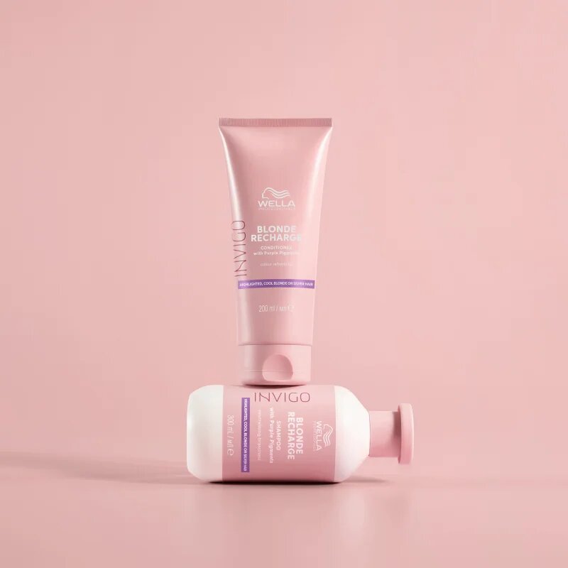 Wella Professionals Invigo Blonde Recharge шампоан за руса коса неутрализиращ жълтеникавите оттенъци 1000 мл.