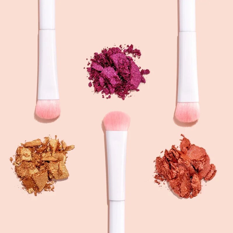 Wet N Wild Essential Large Eyeshadow Brush четка за сенки за очи - голяма 1 бр.