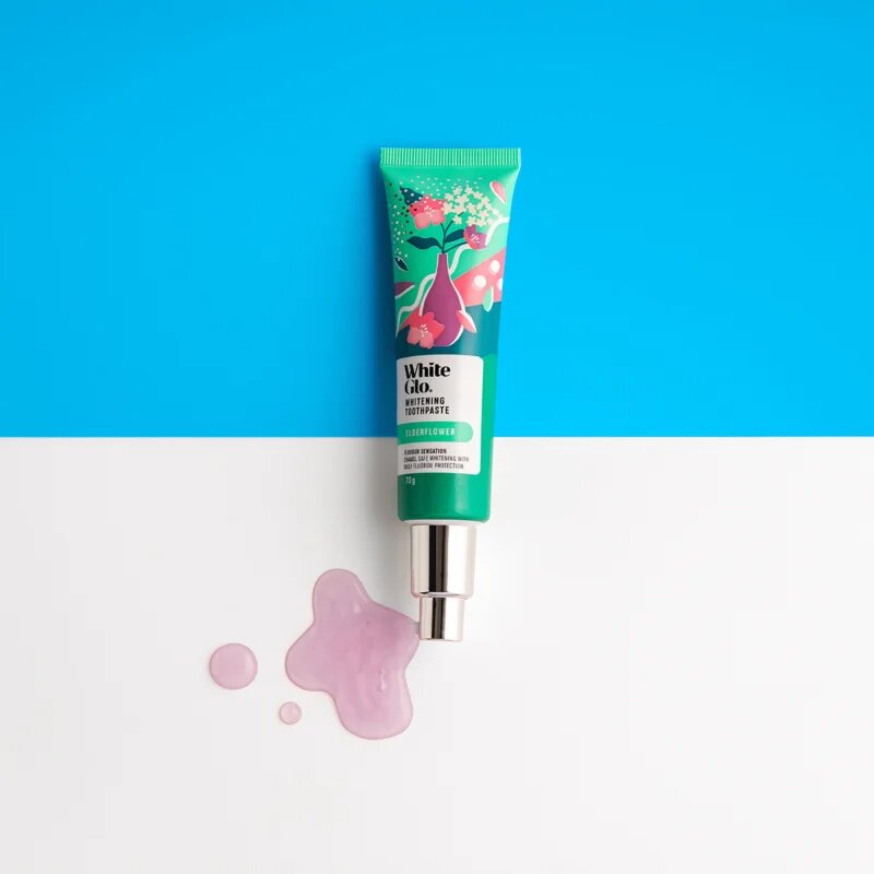 White Glo Whitening Toothpaste Eldeflower паста за зъби 70 гр.