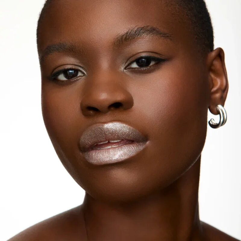 WONDERSKIN Wonder Blading Top Gloss блясък за устни с блясък цвят Silver Glitter 4 мл.