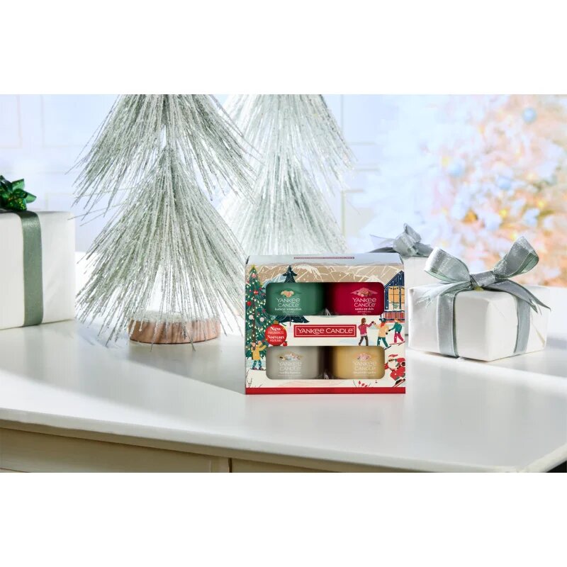 Yankee Candle Christmas Collection 4 Votive Candles подаръчен комплект