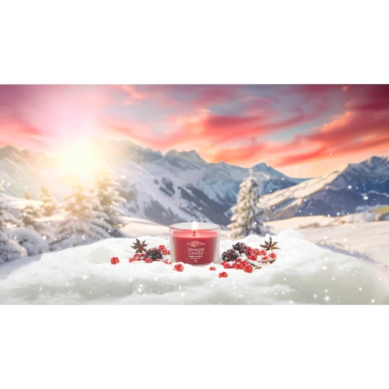 Yankee Candle Santa On Skis вотивна свещ glass 37 гр.