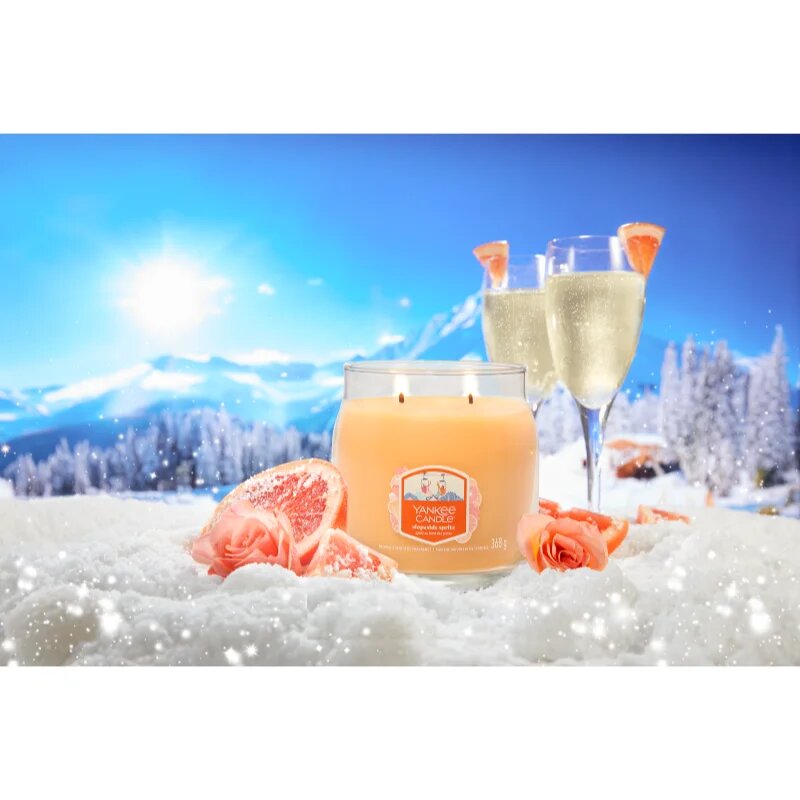 Yankee Candle Slopeside Spritz ароматна свещ Signature 368 гр.