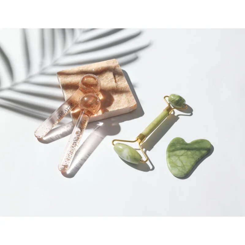 Zoë Ayla Luxurious Jade Crystal Roller масажно валяче за лице 1 бр.