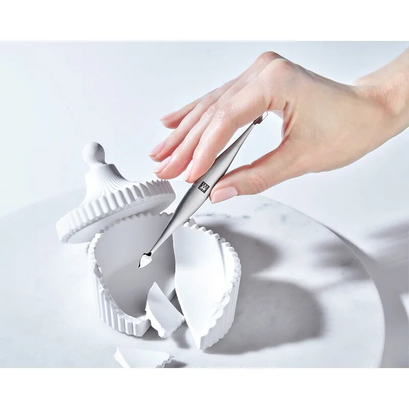 Zwilling Premium уред за избутване и отстраняване на кочижката около ноктите 2 в 1 125 см